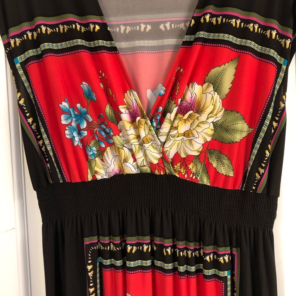 Dress - Picture 3 of 9